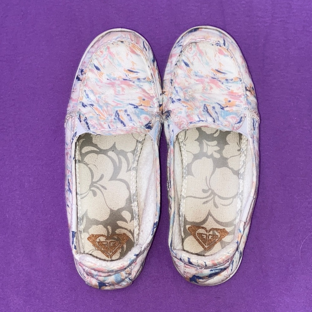 Roxy women’s size 6 slip-on shoes